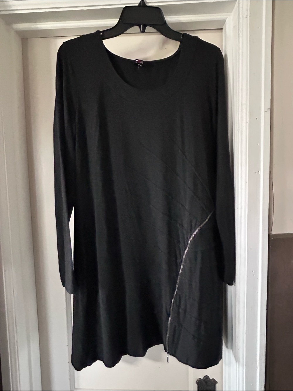 Women's Black Long-Sleeve Tunic Dress with Diagonal Zip Detail